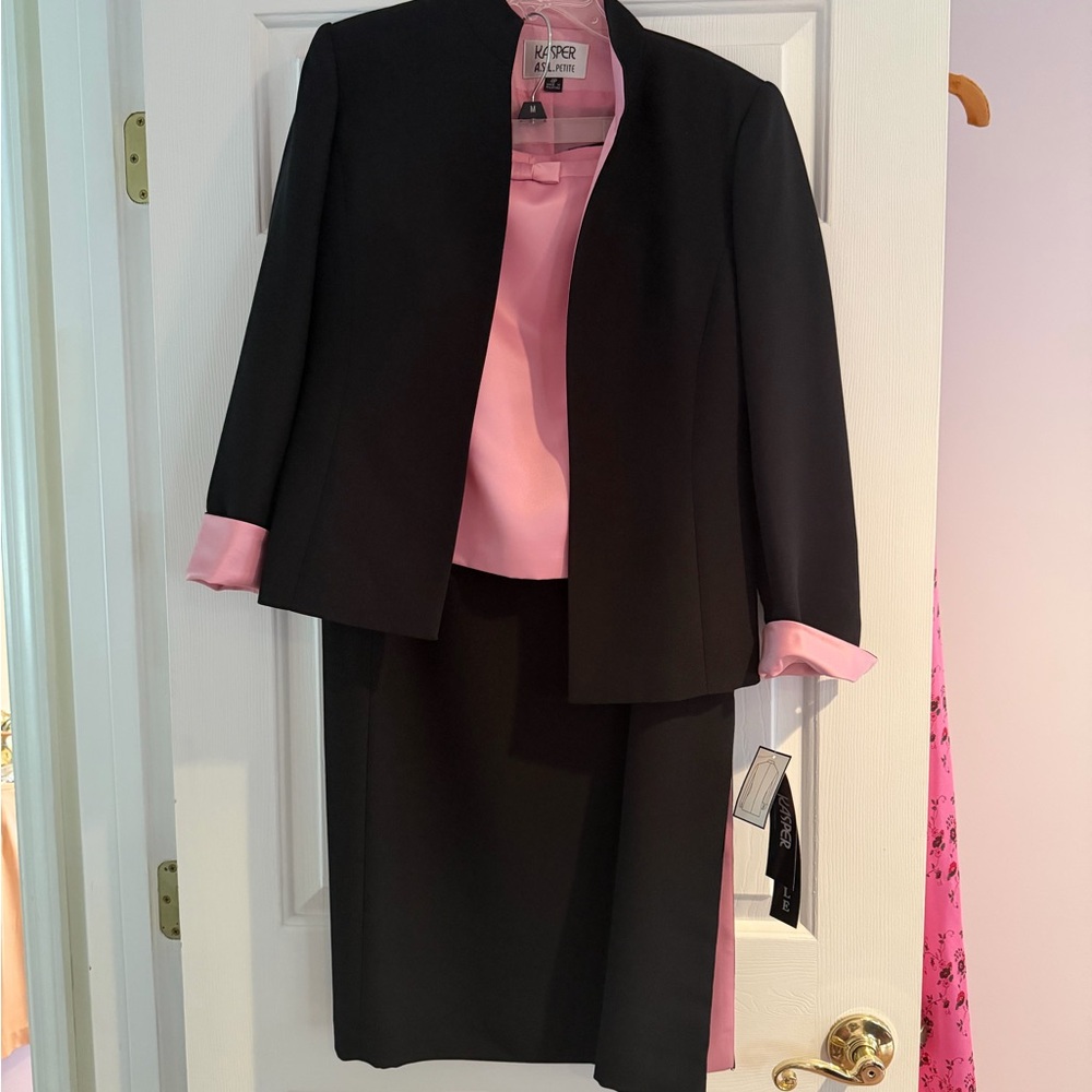 Kasper ASL petites Y2K Soft Pink Satin 3 piece suit